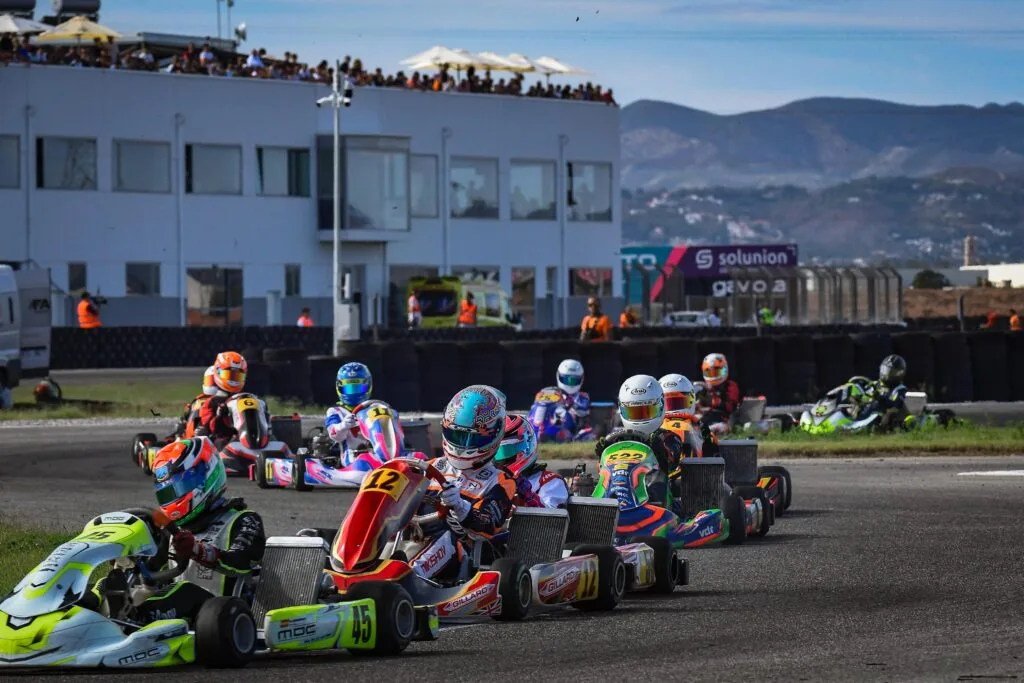 FEDACV-Noticia-140-pilotos-Aspar-Circuit